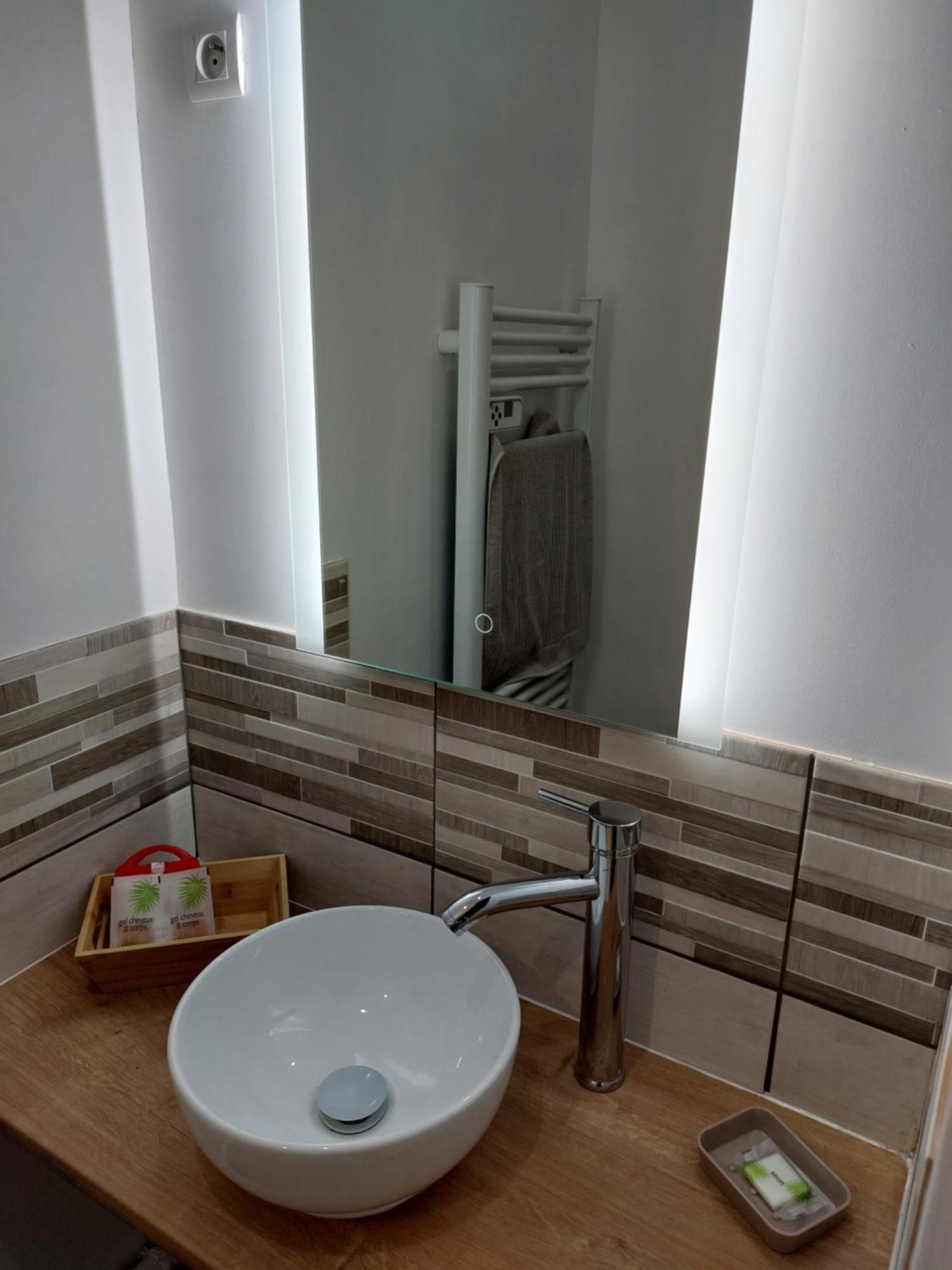 Studio Refait A Neuf Clos Saint Genest Manzat Zewnętrze zdjęcie