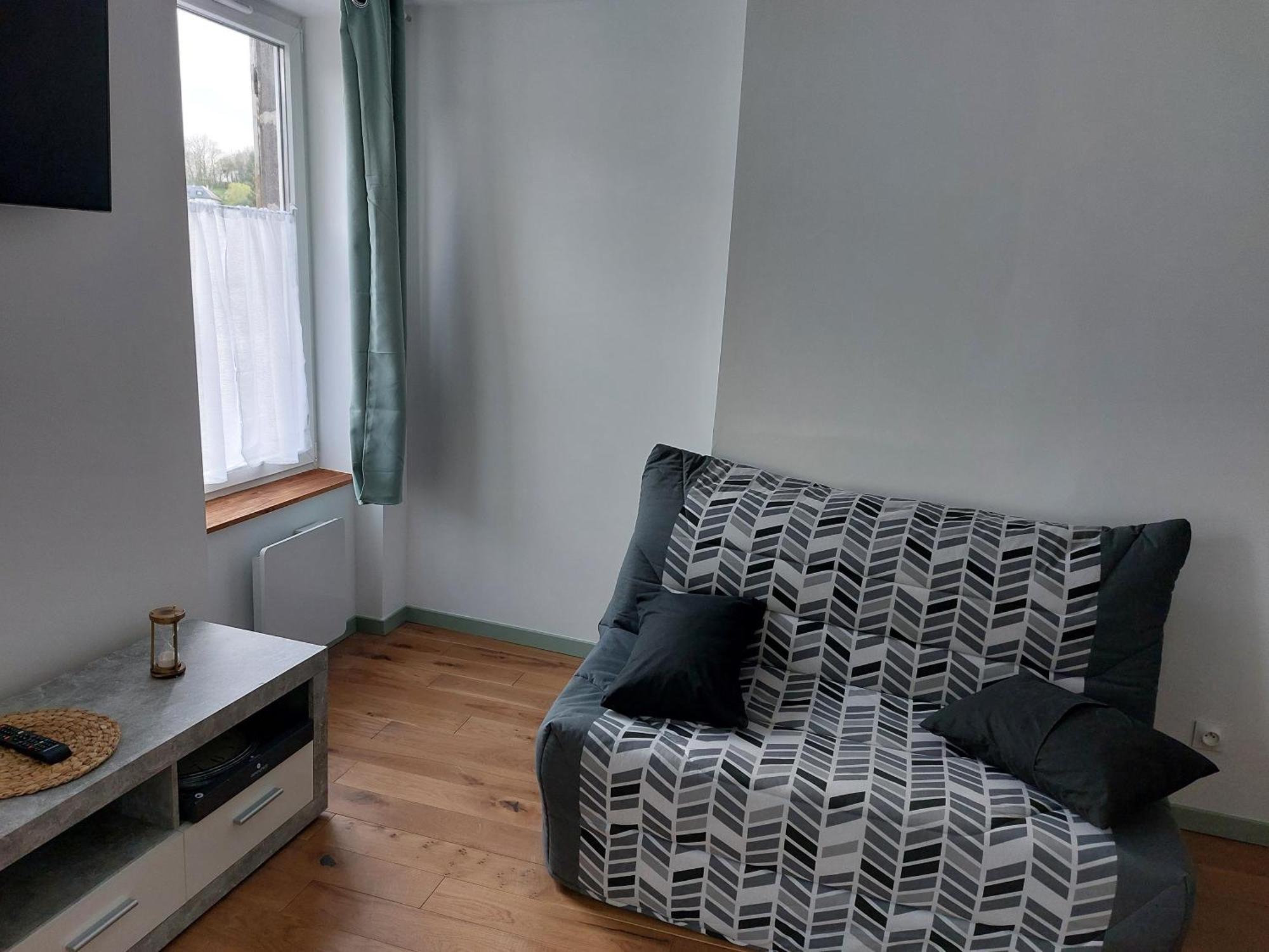 Studio Refait A Neuf Clos Saint Genest Manzat Zewnętrze zdjęcie